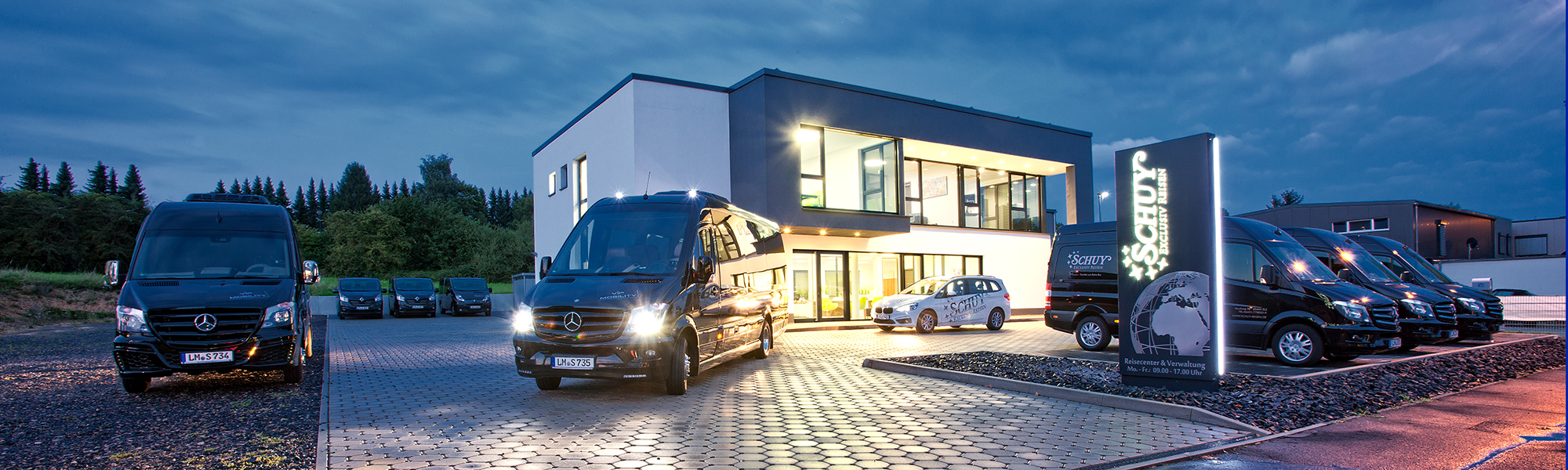 Schuy Exclusiv Reisen_das Schuy Reise Team Bürogebäude