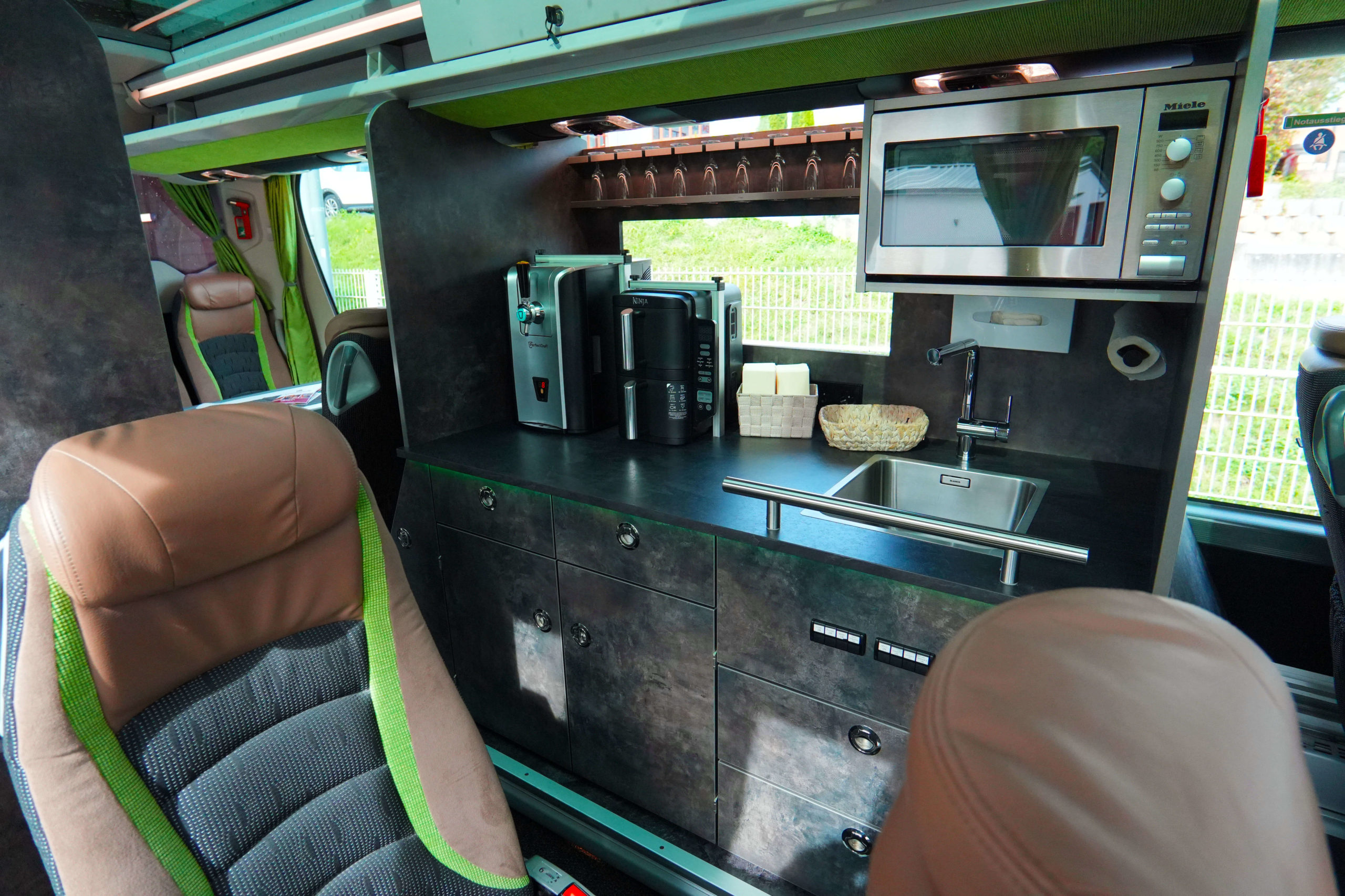 Bikeliner 2025 Bord-Küche