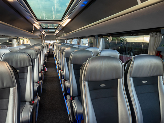 Schuy Exclusiv Reisen_Bistro-Bus_Skyliner 5 Bistro Bus_Sitze