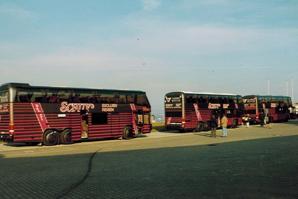 1995 - 3 Neoplan Bistro-Busse