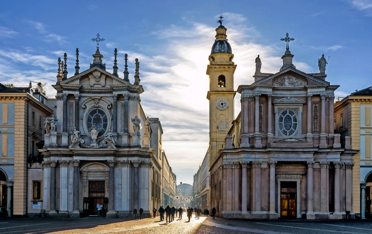 Piazza San Carlo in Turin (Italien) mit seinen Zwillingskirchen