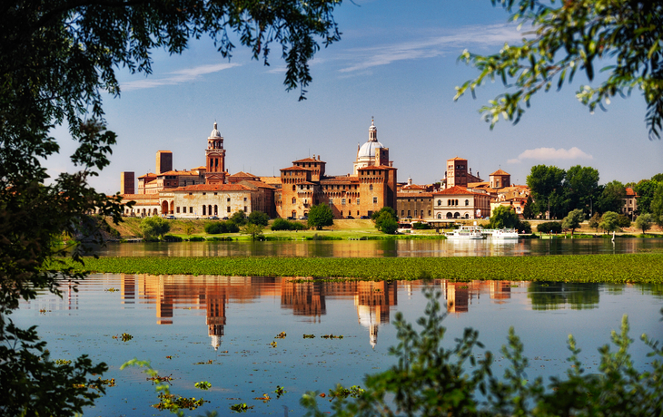 Lago di Mezzo und Castello di San Giorgio in Mantua