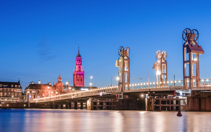 Night Pictures of the historical city Kampen, Overijssel, Nether