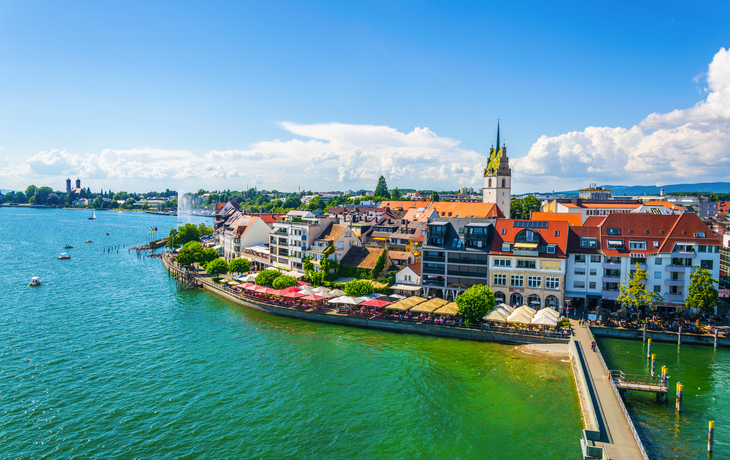 Panoramaansicht auf Friedrichshafen am Bodensee, Deutschland