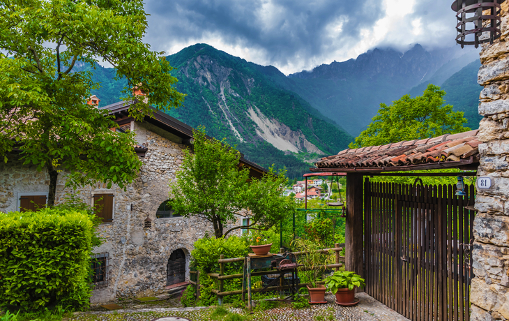 Dorf Canale di Tenno nahe Riva del Garda, Italien