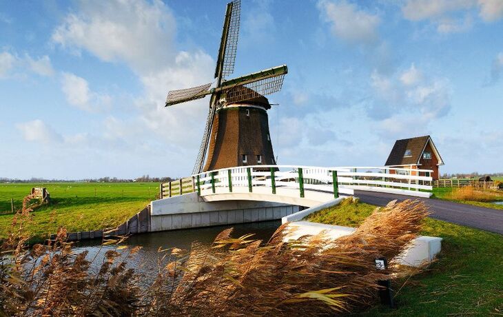 The bridge leading to the mill