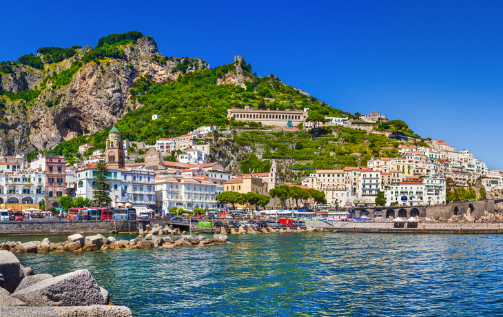 Amalfi an der gleichnamigen Amalfiküste, Italien