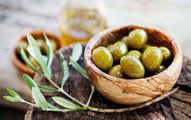 Fresh olives