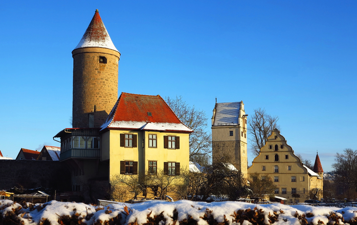 Nördlinger Tor und Salwarteturm in Dinkelsbühl, Deutschland
