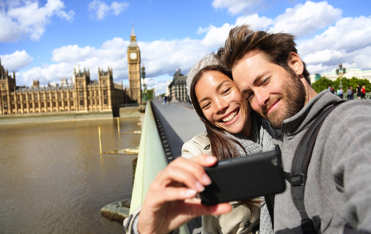 Touristen-Paar am Big Ben
