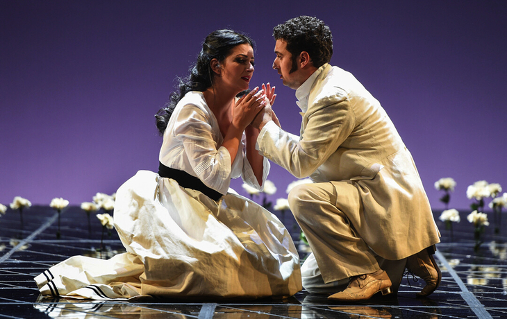 La Traviata Bühnenbild