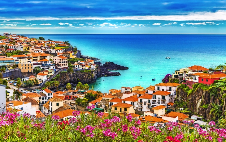 Panoramablick über Camara de Lobos, Insel Madeira, Portugal