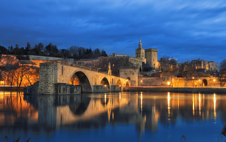 Pont Saint-Bénézet oder Pont d?Avignon in Avignon, Frankreich