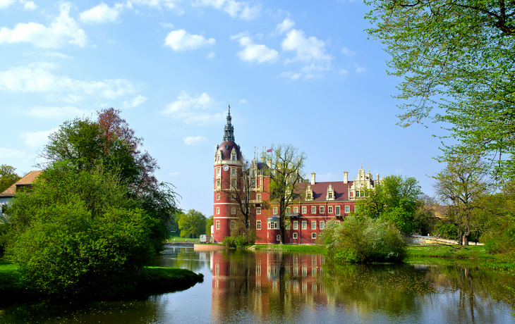 Schloss im Fürst-Pückler-Park in Bad Muskau, Deutschland