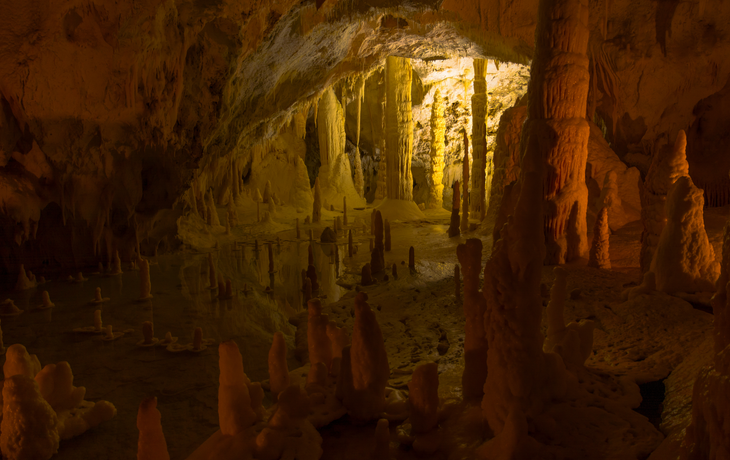 Formation of stalagmites and stalactites in the caves