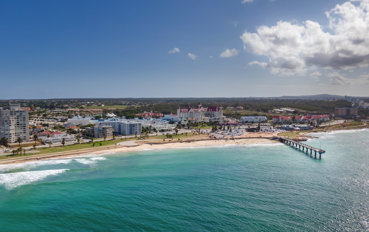 Hobie Beach und Shark Rock Pier an der Nelson Mandela Bay in Gqeberha