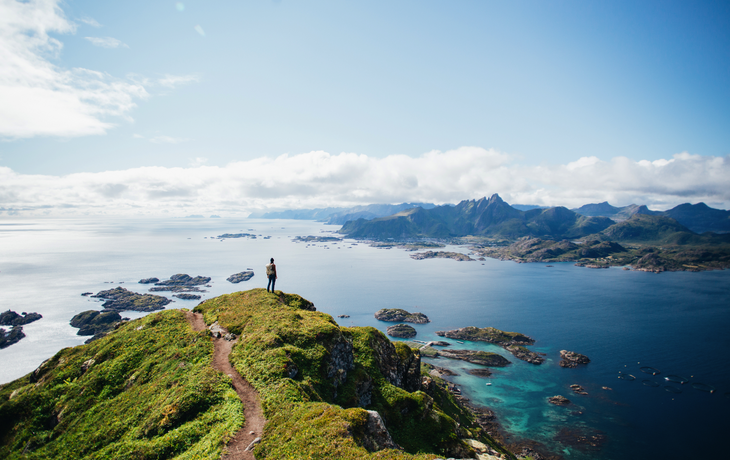 auf einem Gipfel der Lofoten