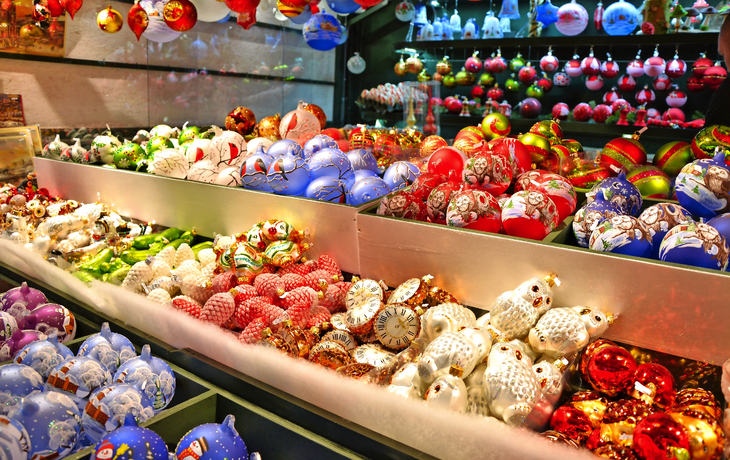 Weihnachtsmarkt in Salzburg im Winter, Österreich