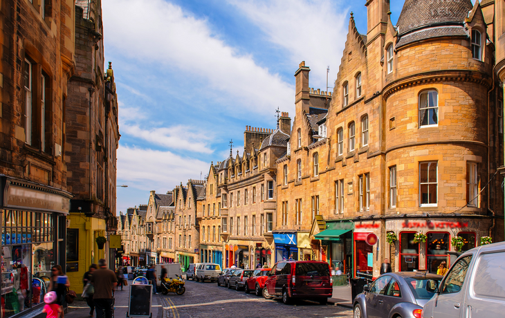 Straßenansicht von Edinburgh, Schottland, Vereinigtes Königreich