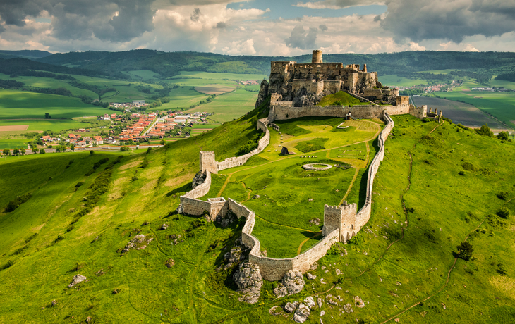 Luftaufnahme der Zipser Burg