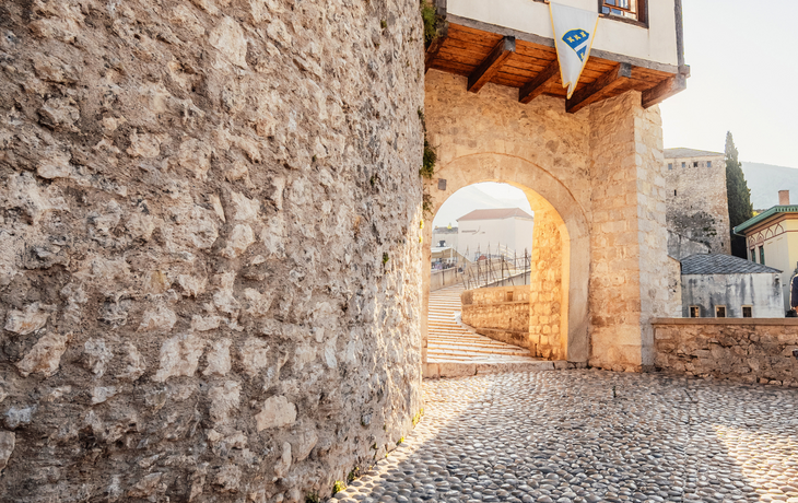 historische Mostar-Brücke, auch bekannt als Stari Most oder Alte Brücke in Mostar