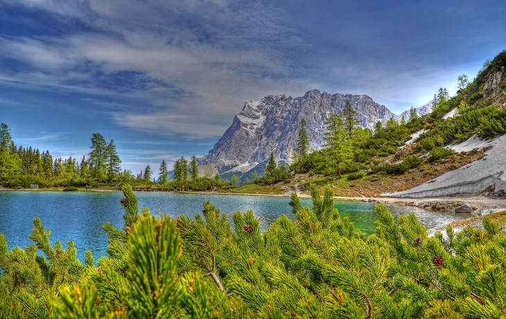 Blick auf die Zugspitze vom Seebensee