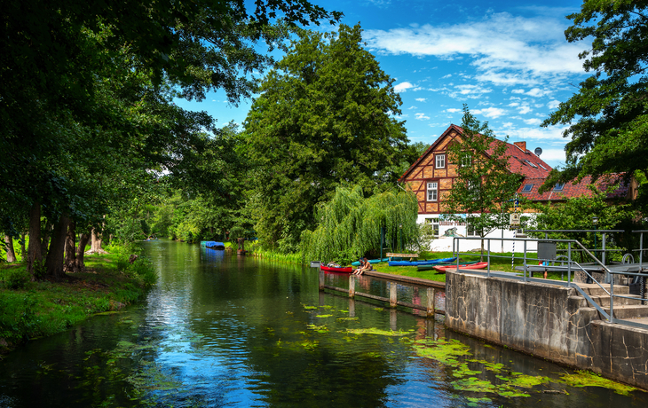 Schleuse im Spreewald nahe der Dubkowmühle