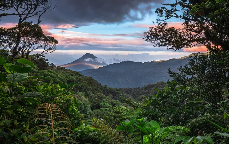 Vulkan Arenal von Monteverde aus gesehen 