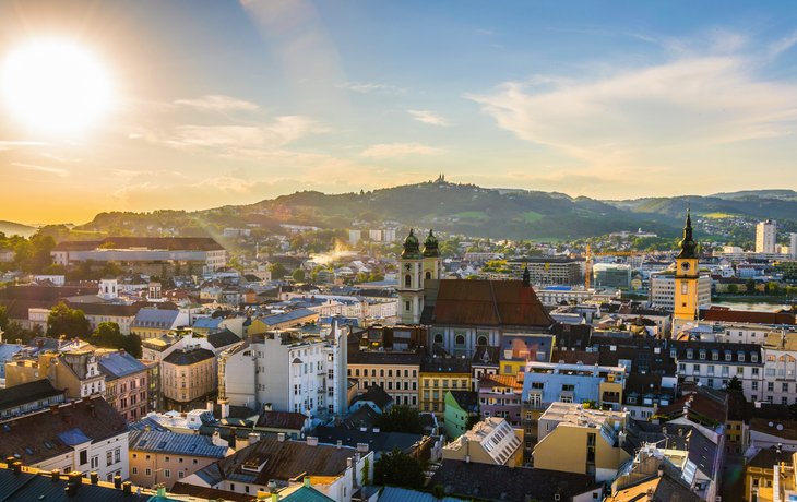 Luftaufnahme der österreichischen Stadt Linz