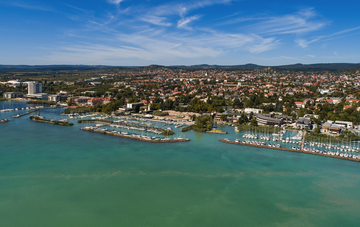 Ungarn - Küste und Hafen von Balatonfüred