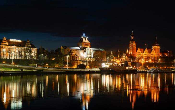 Abendpanorama von Szczecin in Polen