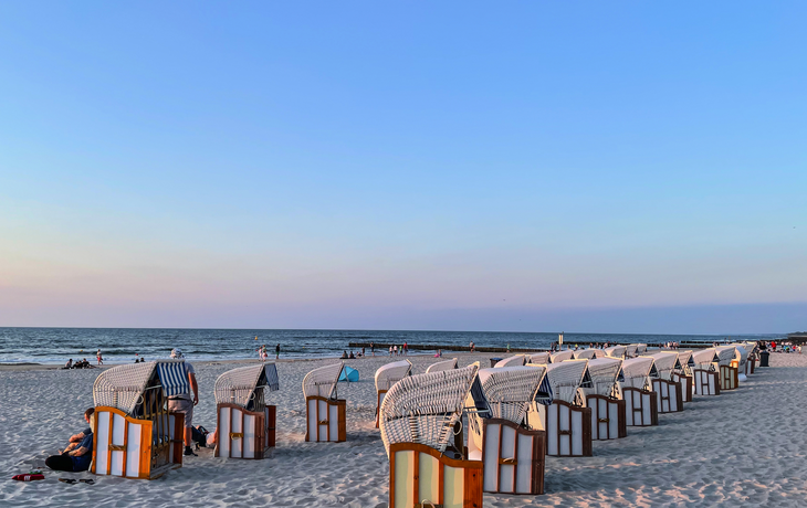 Strandkörbe an der Ostseeküste von Kolberg