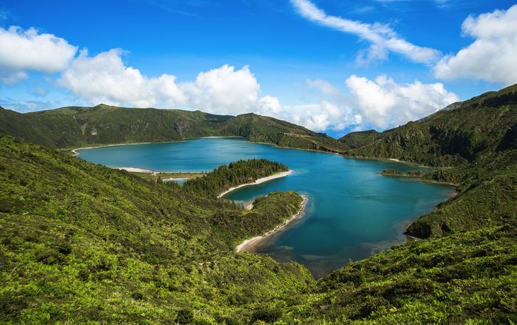 Panoramablick auf Lagoa Lago Fogo auf São Miguel