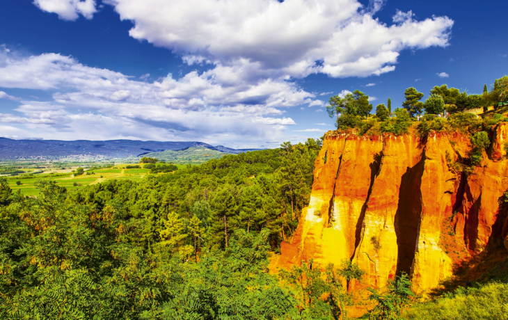 Felsen von natürlichen Ocker in Roussillon,Provence,Frankreich