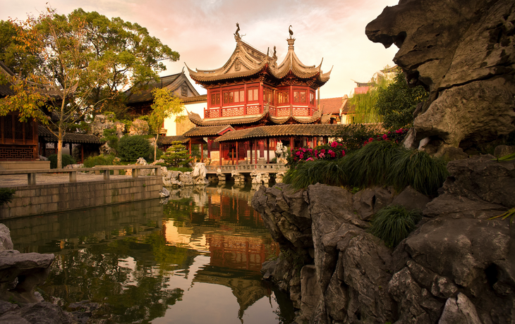 Pagode im öffentlichen Garten des Yuyuan-Gartens