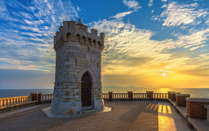 Leuchtturm von Piombino Piazza Bovio auf der Insel Elba